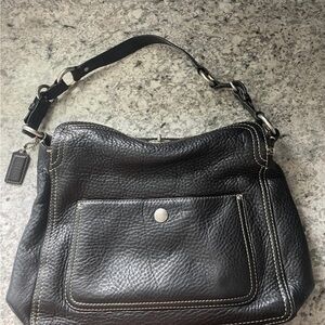 Coach vintage Chelsea black leather pebble single strap shoulder bag